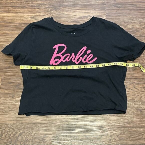 Mattel Barbie Cropped Crew Neck T-shirt Black With Barbie in Pink Writing Small - Picture 5 of 9